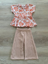 Load image into Gallery viewer, Light Taupe Cable Knit Flow Pants
